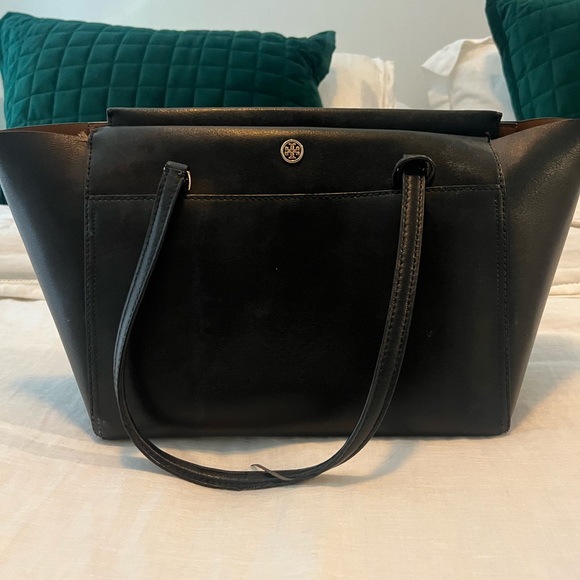 Tory Burch Handbags - Authentic Tory Burch Emerson Large Tote